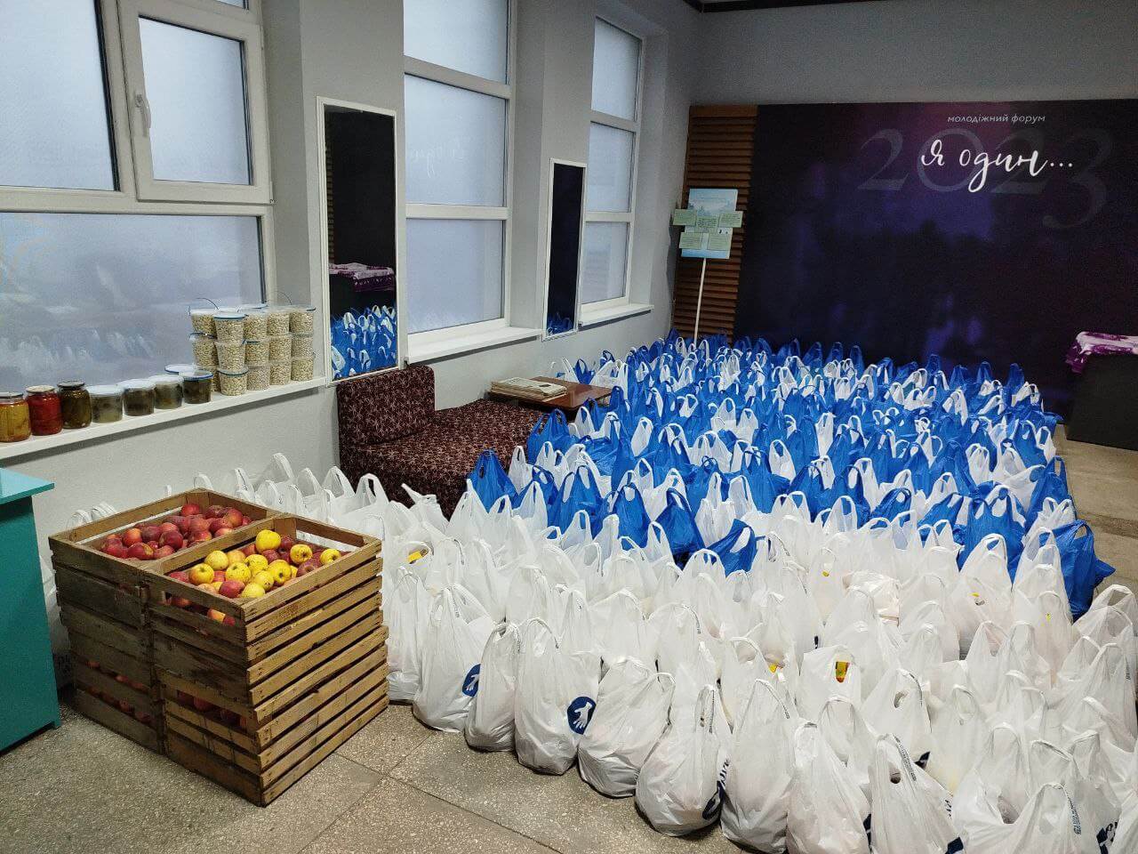 Благодійна допомога ВПО у Чернівцях